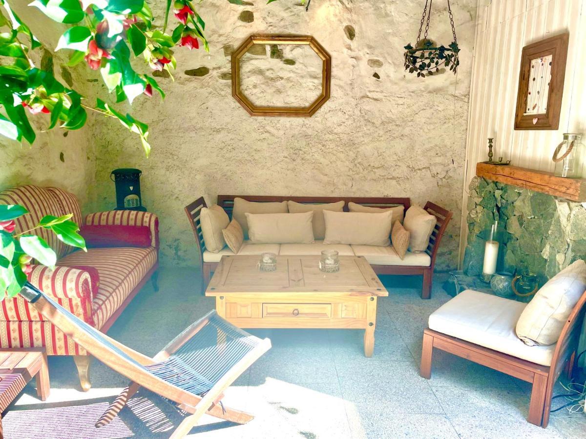 Elegantes Haus In Der Altstadt Caslano Bagian luar foto